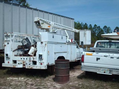 Bucket Truck 