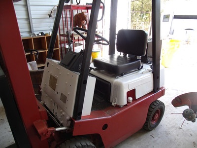ditch witch ,fork lift,727 turf blazer