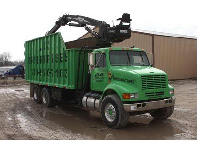 1999 International 8100 Tandem Grapple 