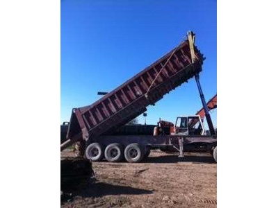 SUPER 1995 HYDRAULIC DUMP TRUCK