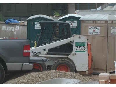 753 Bobcat Loader low hours