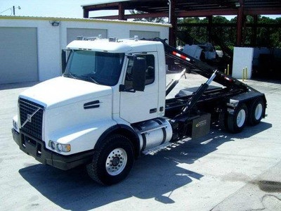2003 Volvo VHD Roll Off Truck for Sale