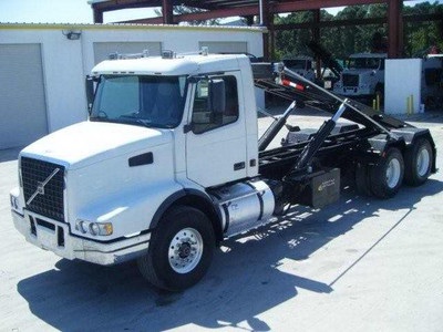 2003 Volvo VHD Roll Off Truck for Sale