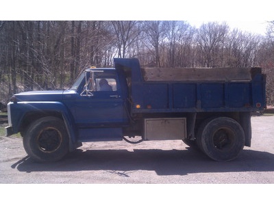 Ford F880 Dump Truck
