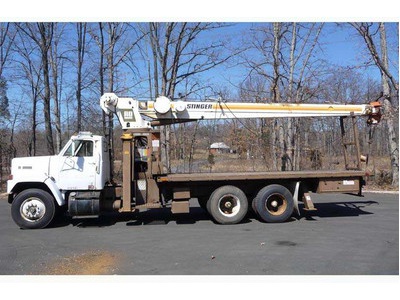 1981 GMC BRIGADIER; 1987 RO 145-63 CRANE