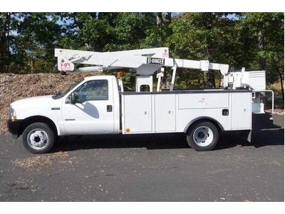 2004 FORD F550 S/DUTY; TEREX BUCKET