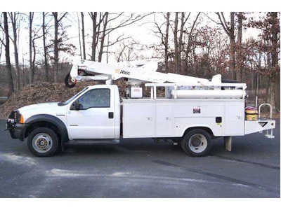 2007 FORD F550;  ALTEC BUCKET AT37G