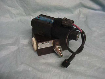 Link Belt  solenoid valve  p/n 4634715