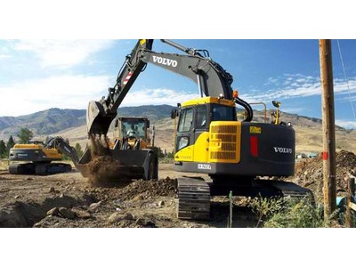 2007 Volvo ECR235c - $172,900