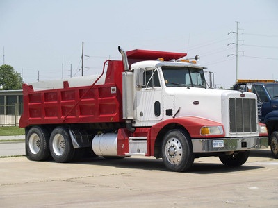 1993 Peterbilt 377 Dump Truck