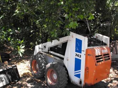 1990 Bob Cat 743