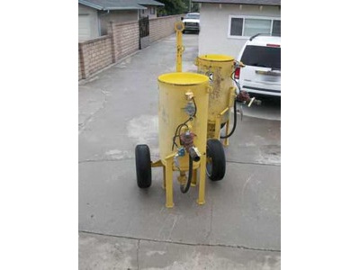 2009 Kelco Abrasive Blast Pot 900lb Cap.