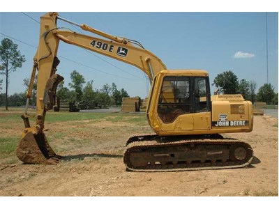 JOHN DEERE 490 E Trackhoe
