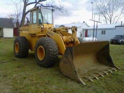 John Deere 644E