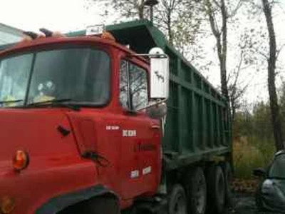 1990 Mack Quad-Axle Truck