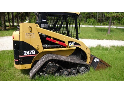 2006 CATERPILLAR 247-B with only 1,400 h