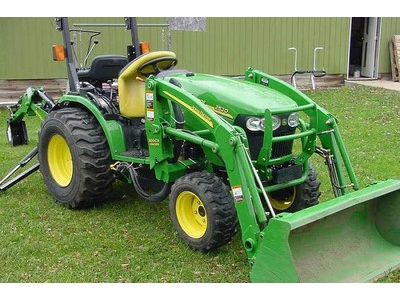 2007 JD 2520 w/Loader & Backhoe *$3,400*