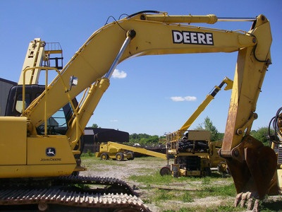2004 Deer 330 cl lc  $67,000 