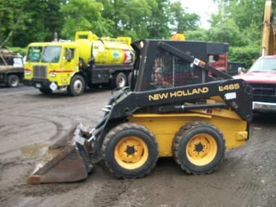 LX465 Skid Steer -NEEDS NOTHING 