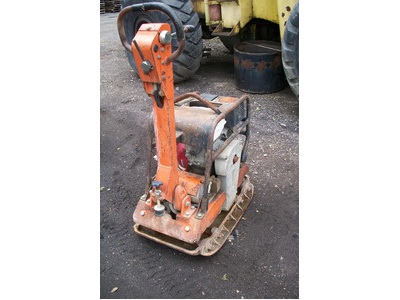 Makasa plate compactor