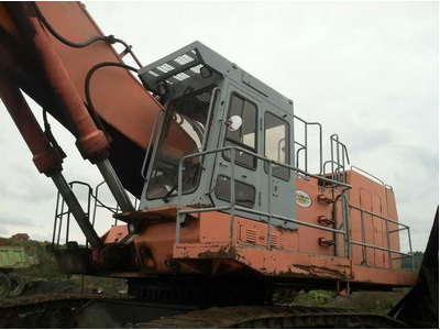 Hitachi EX 1100